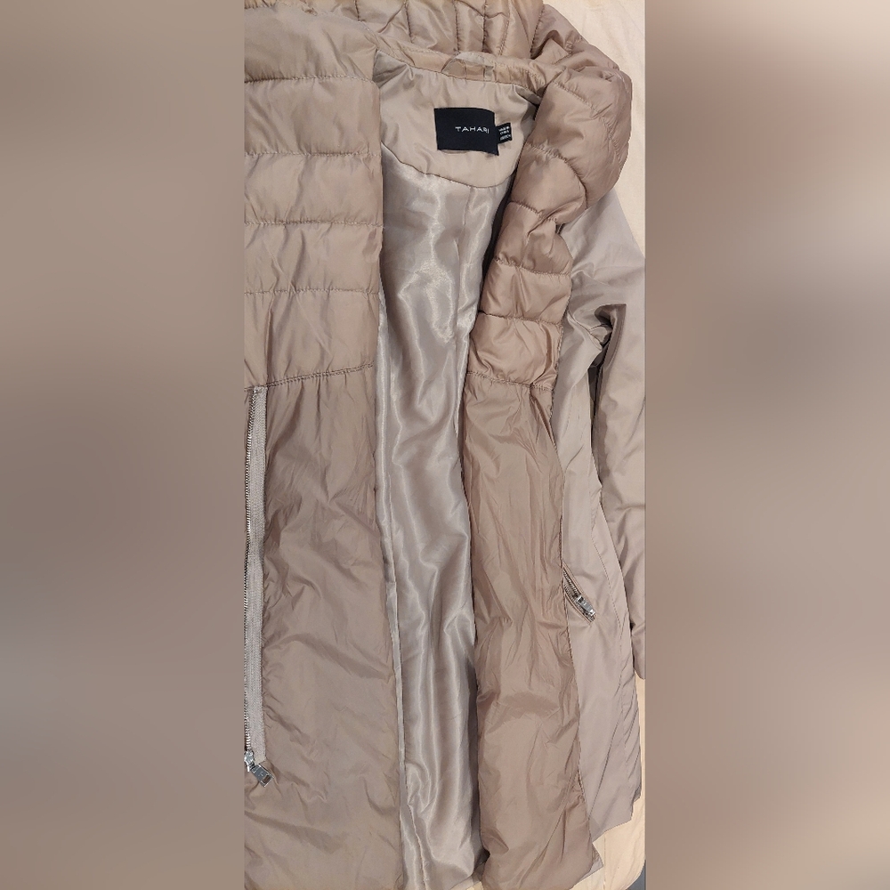 Tahari Women's Tan Puffer Jacket - Picture 14 of 14